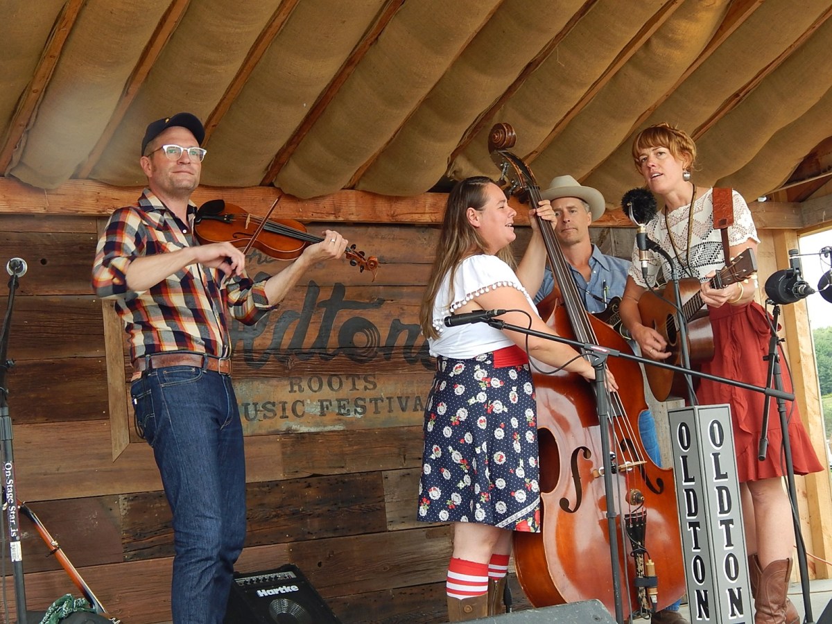 foghorn string band
